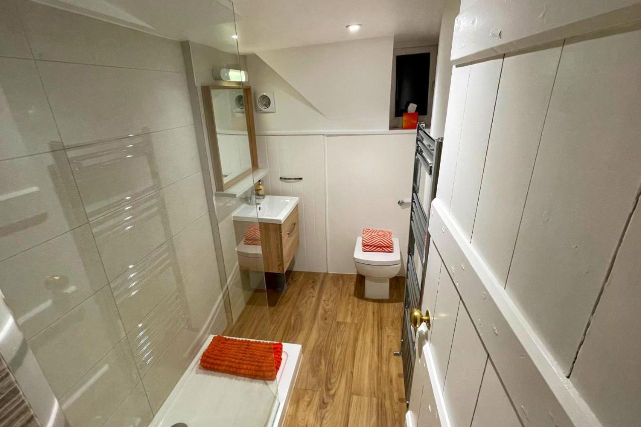 Stunning Luxury Apartment In Central Lymington Exterior photo